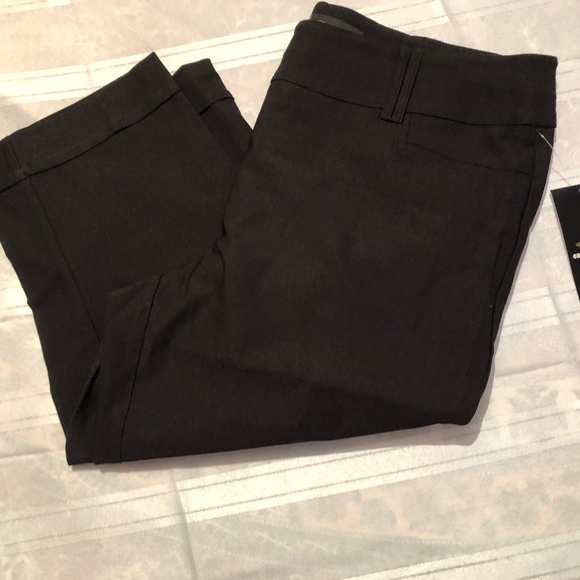 REKUCCI WOMENS'S EASE INTO COMFORT STRETCHY SLIM FIT CAPRI WITH CUFF DETAIL 14 - Picture 1 of 11